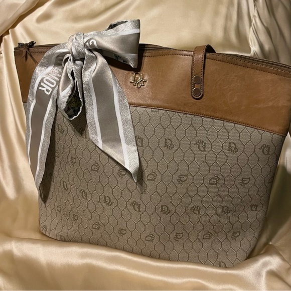 Christian Dior Tote Bundle honeycomb bag with change purse and cosmetic … - Picture 7 of 16